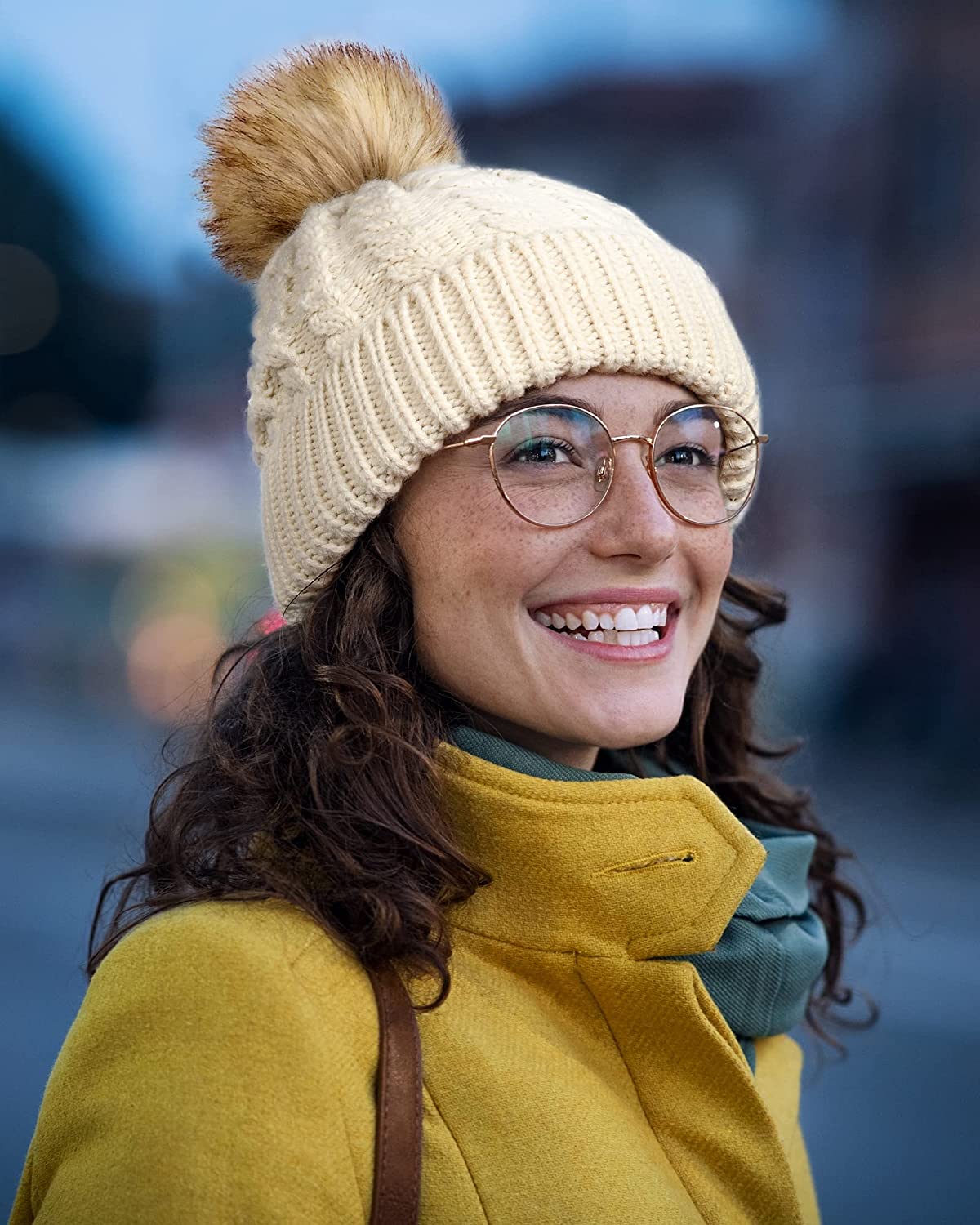 Furtalk wooly hat for women or men cable knitted bobble winter hat. Warm double layer fleece lining detachable pom pom wooly cap