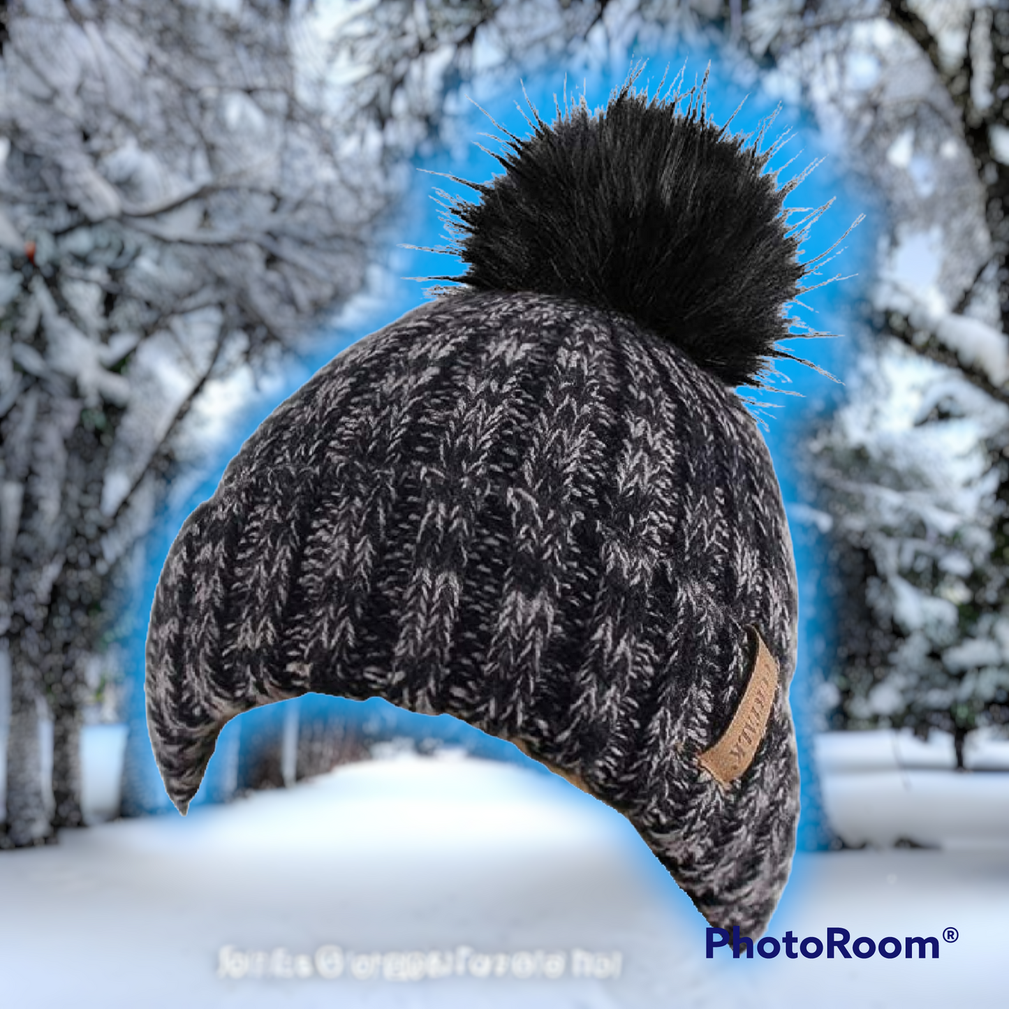 Furtalk wooly hat for women or men cable knitted bobble winter hat. Warm double layer fleece lining detachable pom pom wooly cap